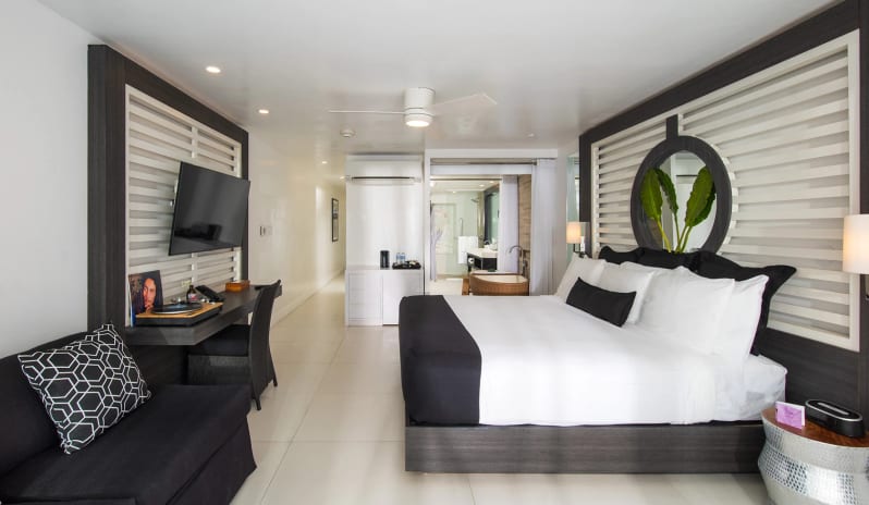 S Hotel Jamaica - Junior Suite King Ocean View Detail